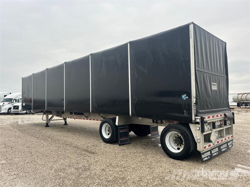 Reitnouer 48 ft T/A Spread Axle Curtain Side Trailer Tents