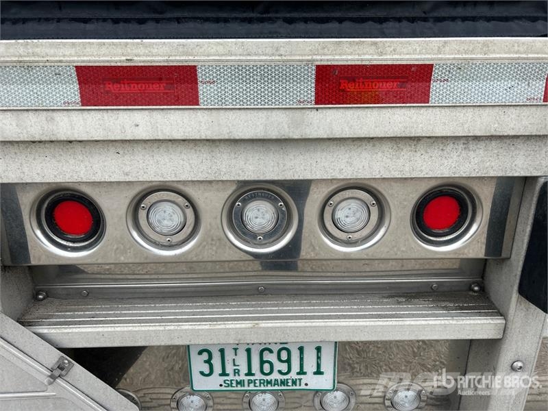 Reitnouer 48 ft T/A Spread Axle Curtain Side Trailer Tents