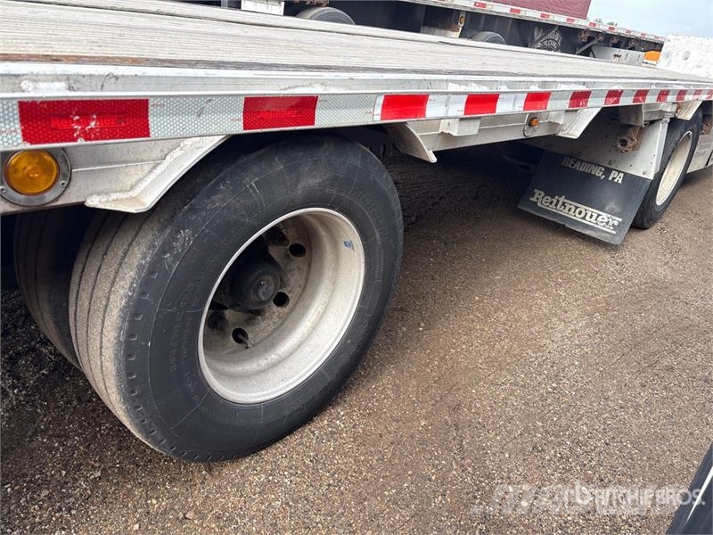 Reitnouer 53 ft T/A Spread Axle Step Deck Trailer Низкорамные прицепы
