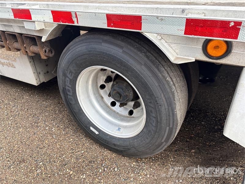 Reitnouer 53 ft T/A Spread Axle Step Deck Trailer Низкорамные прицепы