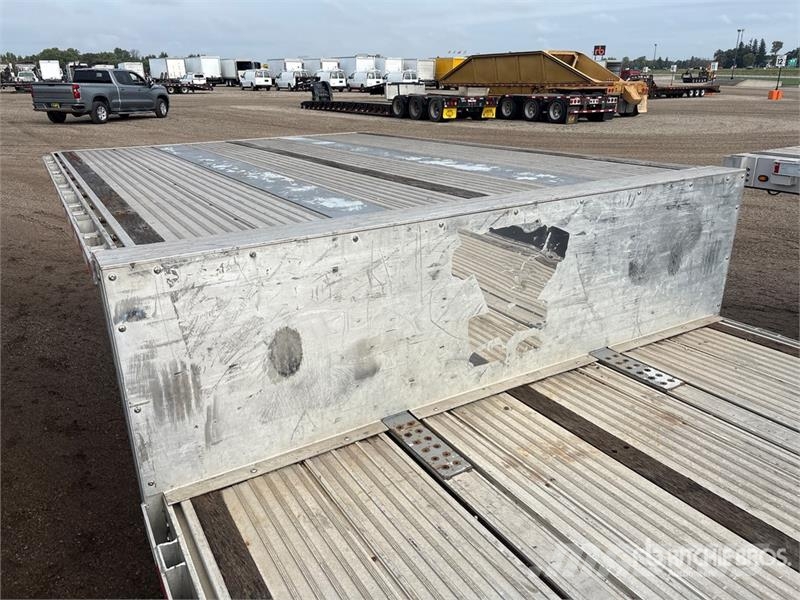 Reitnouer 53 ft T/A Spread Axle Step Deck Trailer Низкорамные прицепы