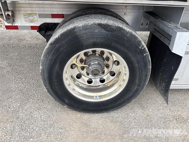 Reitnouer Max Miser 53 ft T/A Spread Axle Curtain Side Trail Тентовані причепи