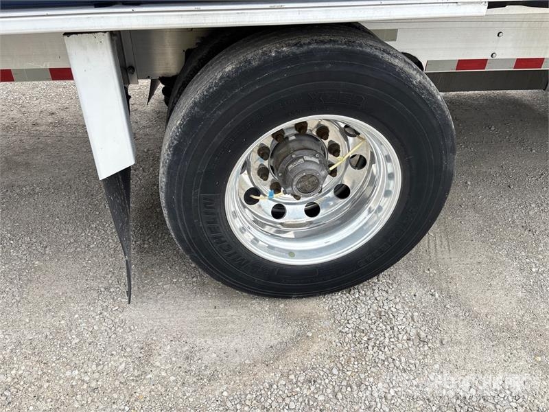Reitnouer Max Miser 53 ft T/A Spread Axle Curtain Side Trail Тентовані причепи