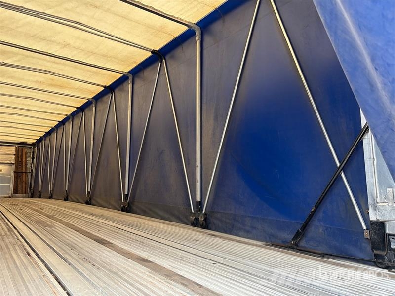 Reitnouer Max Miser 53 ft T/A Spread Axle Curtain Side Trail Тентовані причепи