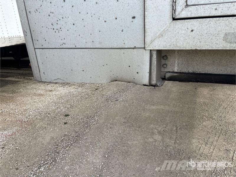 Reitnouer Max Miser 53 ft T/A Spread Axle Curtain Side Trail Tents