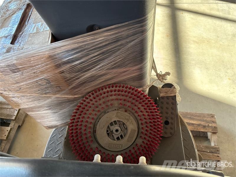Ride-On Electric Floor Scrubber Weitere Anhänger