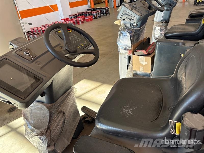  Ride-On Electric Floor Scrubber Weitere Anhänger
