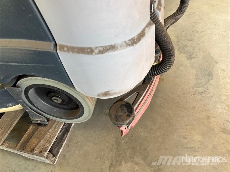 Ride-On Electric Floor Scrubber Weitere Anhänger