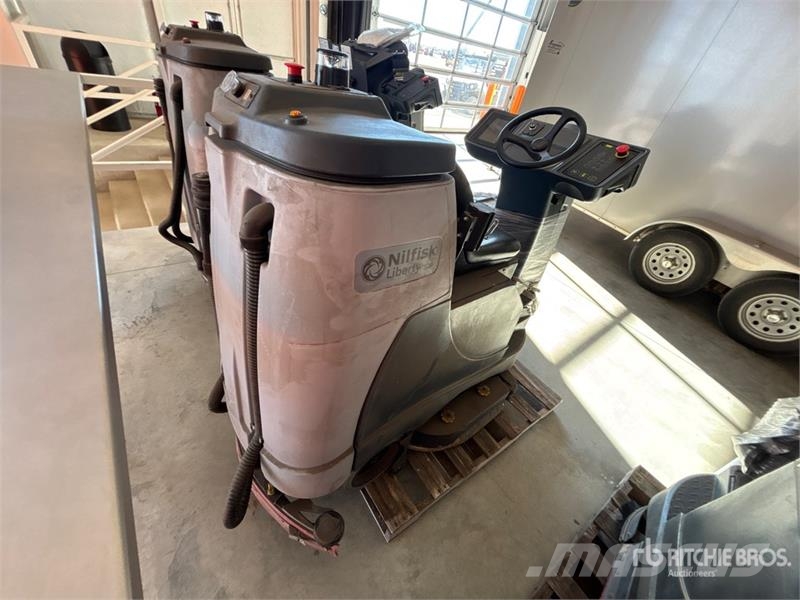 Ride-On Electric Floor Scrubber Weitere Anhänger