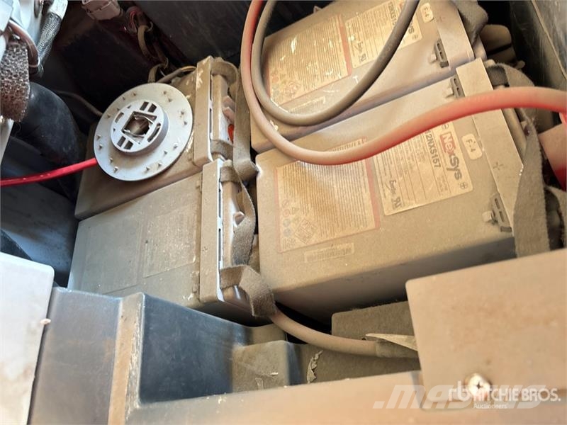 Ride-On Electric Floor Scrubber Weitere Anhänger
