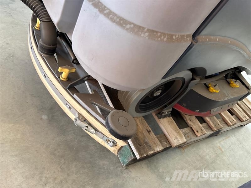  Ride-On Electric Floor Scrubber Weitere Anhänger