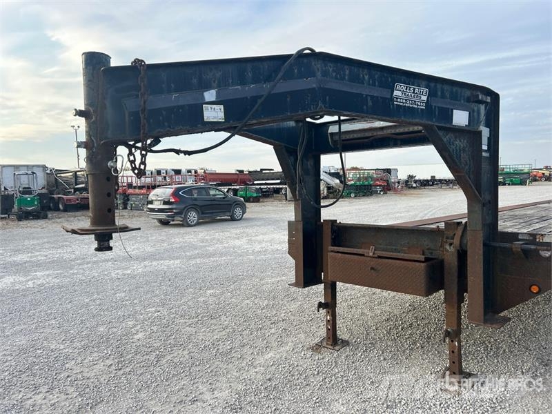 Rolls Rite 48 ft Tri/A Gooseneck Equipment Trailer Трейлери колесного транспортного засобу