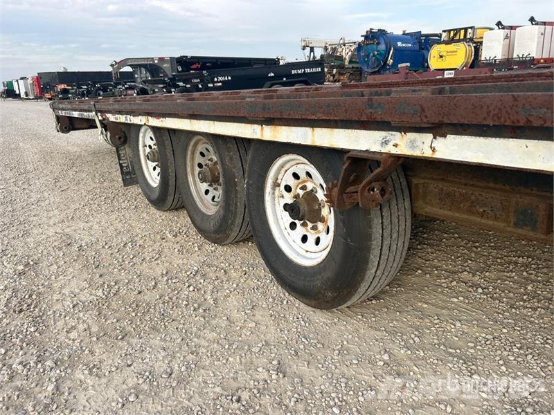 Rolls Rite 48 ft Tri/A Gooseneck Equipment Trailer Трейлери колесного транспортного засобу