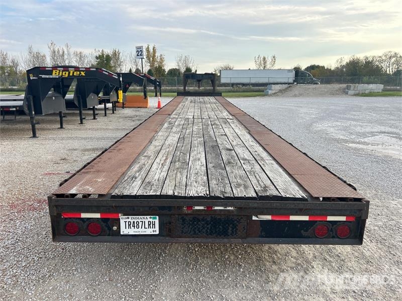 Rolls Rite 48 ft Tri/A Gooseneck Equipment Trailer Трейлери колесного транспортного засобу