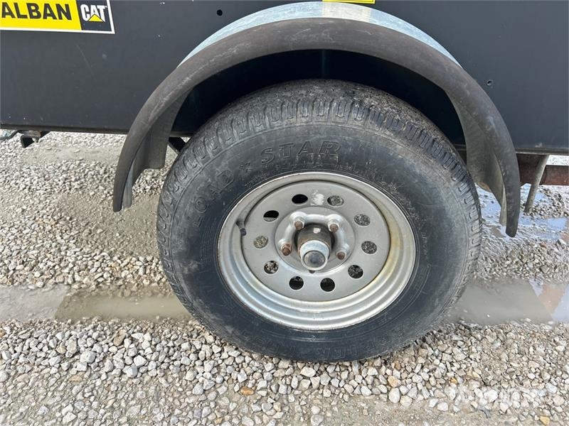 Rotair D185T4F Mobile Air Compressor مكابس
