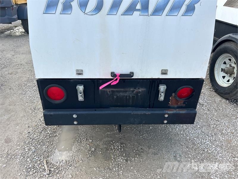 Rotair D185T4F Mobile Air Compressor مكابس