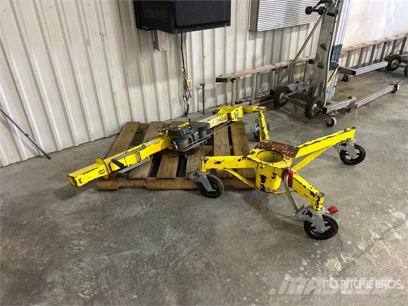 Roust-A-Bout R-100/R-150 Material Hoist Utovorne dizalice, vitla i dizala za materijal