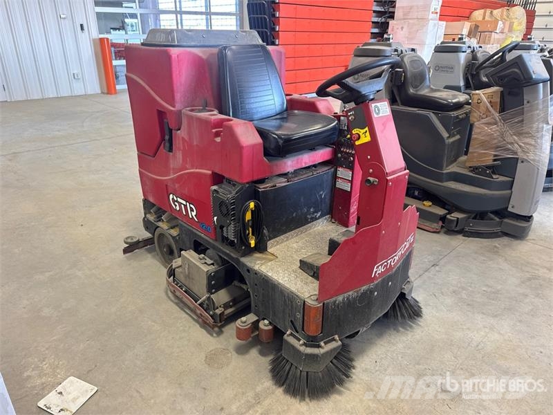 RPS Corporation GTR 2.0 Ride-On Floor Scrubber Druge prikolice