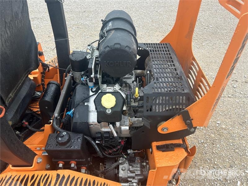 Scag Turf Tiger II Zero-Turn Lawn Mower Самохідні газонокосарки
