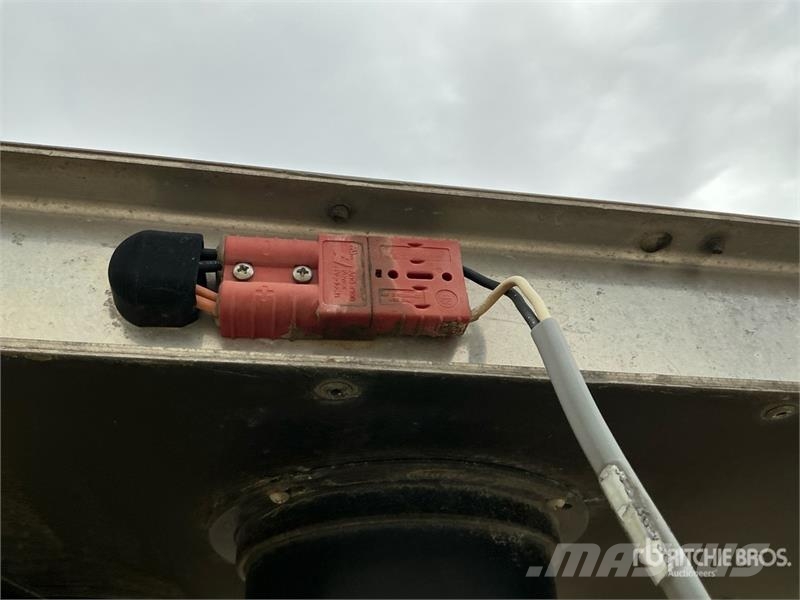 Scorpion TL3 Electric Crash Attenuator その他