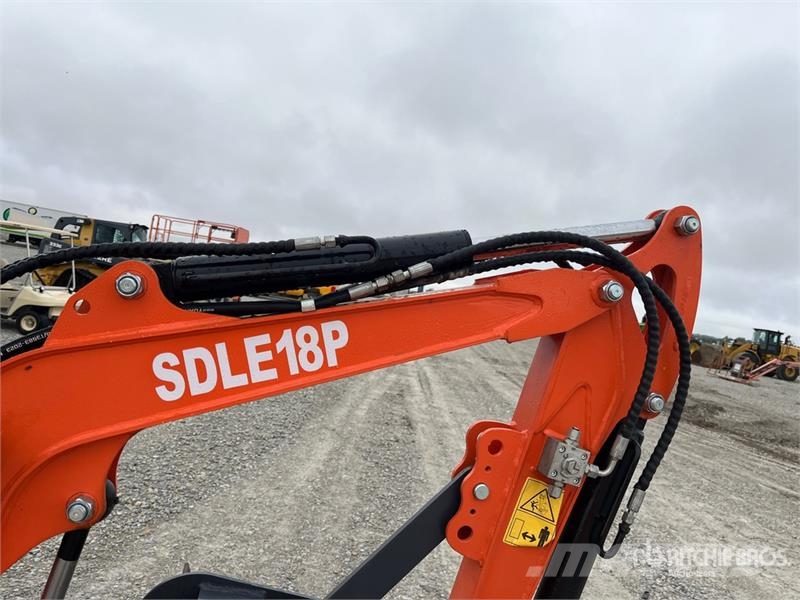 SDLANCH SDLE18P Mini Excavator حفارات صغيرة أقل من 7 طن (حفارات صغيرة)