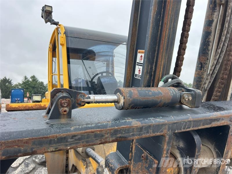 Sellick S160J3-4-001 16000 lb 4x4 Rough Terrain Forklift Visureigiai krautuvai
