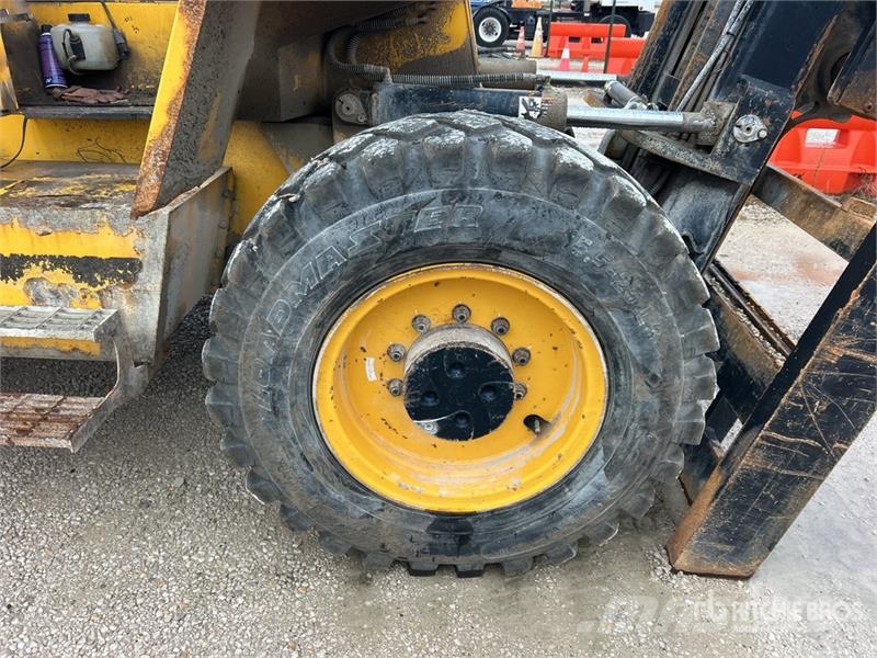 Sellick S160J3-4-001 16000 lb 4x4 Rough Terrain Forklift Visureigiai krautuvai