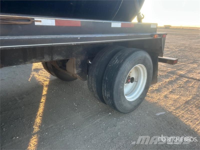  Shop built Tank Quad/A Tanker Trailer مقطورات ذات صهاريج