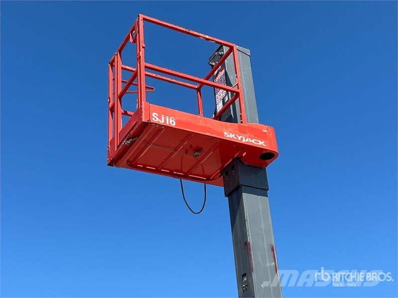 SkyJack SJ16 Jarbolne penjajuće platforme