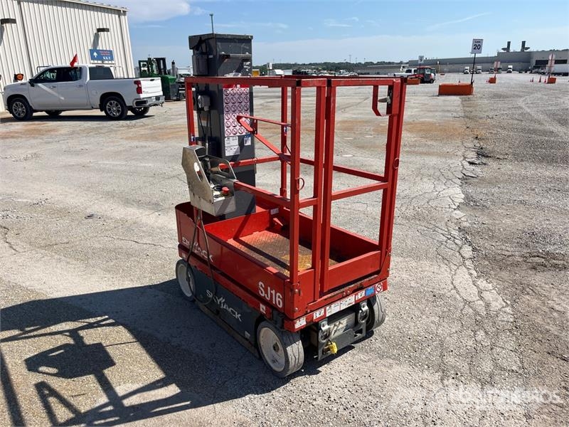 SkyJack SJ16 Jarbolne penjajuće platforme