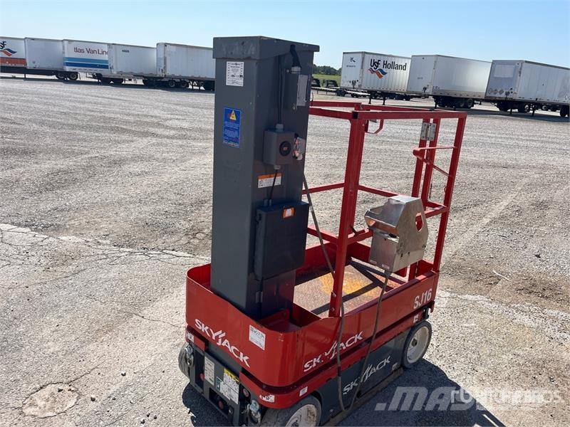 SkyJack SJ16 Jarbolne penjajuće platforme
