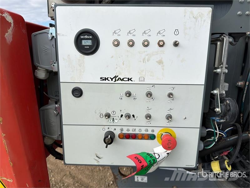 SkyJack SJ45T 4WD Diesel Telescopic Boom Lift Teleskoplifte