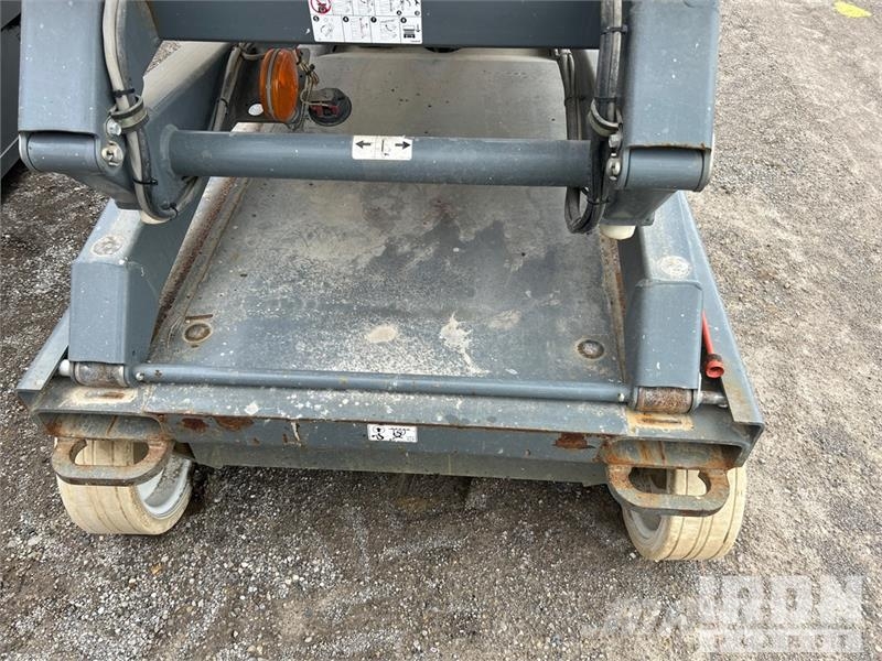 SkyJack SJ4632 Electric Scissor Lift 剪式升降機