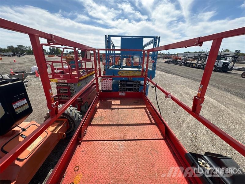 SkyJack SJ4726 Electric Scissor Lift Scissor lifts