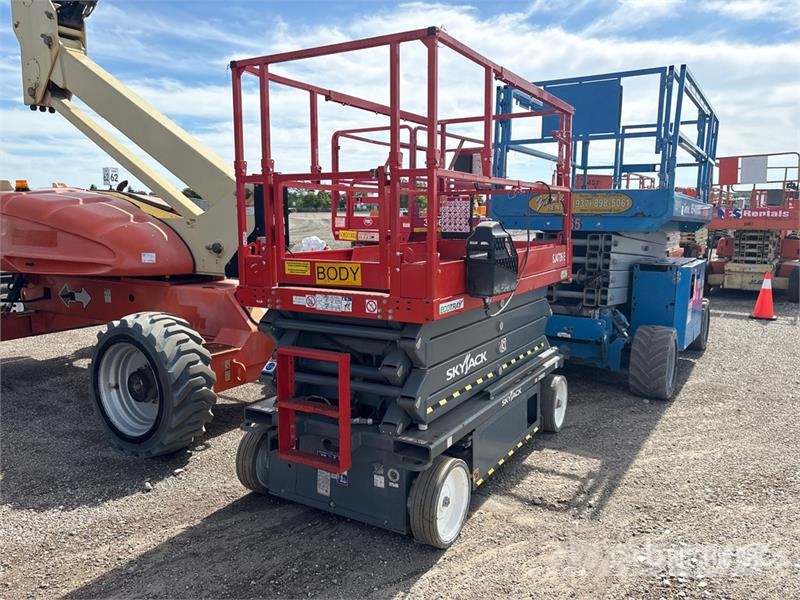 SkyJack SJ4726 Electric Scissor Lift Scissor lifts