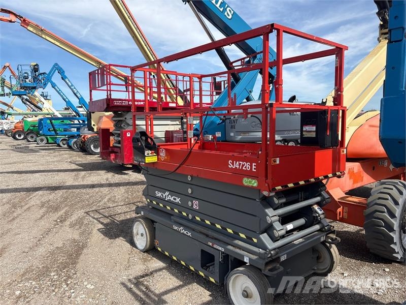SkyJack SJ4726 Electric Scissor Lift Scissor lifts