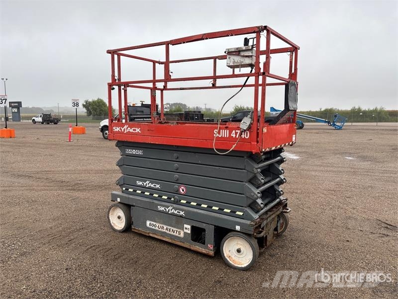 SkyJack SJ4740 Electric Scissor Lift Scheren-Arbeitsbühnen