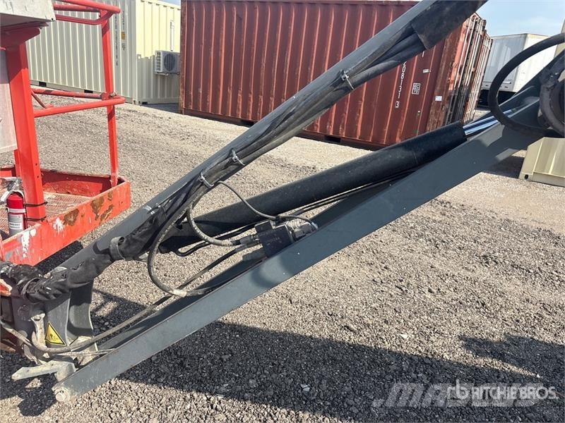 SkyJack SJ63AJ 4WD Diesel Articulating Boom Lift Zglobne dvižne ploščadi