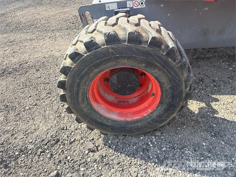 SkyJack SJ63AJ 4WD Diesel Articulating Boom Lift Zglobne dvižne ploščadi