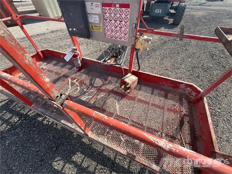 SkyJack SJ63AJ 4WD Diesel Articulating Boom Lift Zglobne dvižne ploščadi
