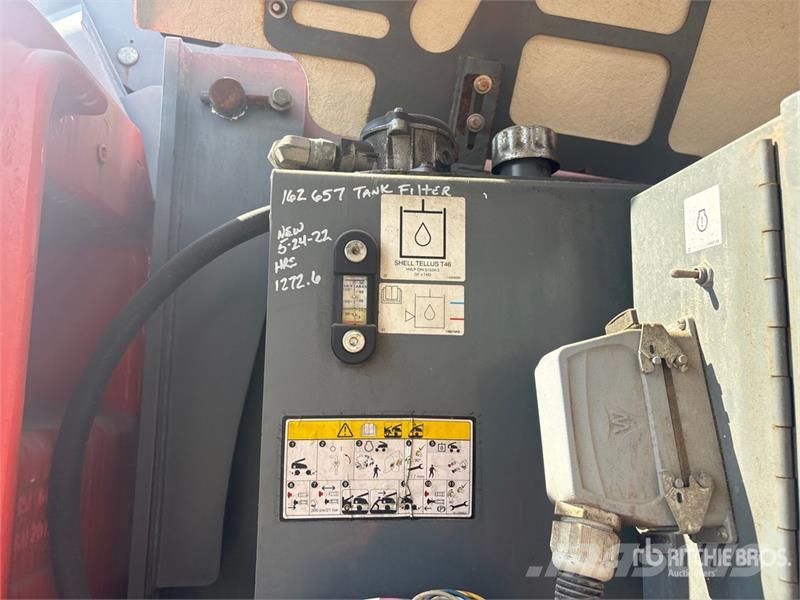SkyJack SJ63AJ 4WD Diesel Articulating Boom Lift Zglobne dvižne ploščadi