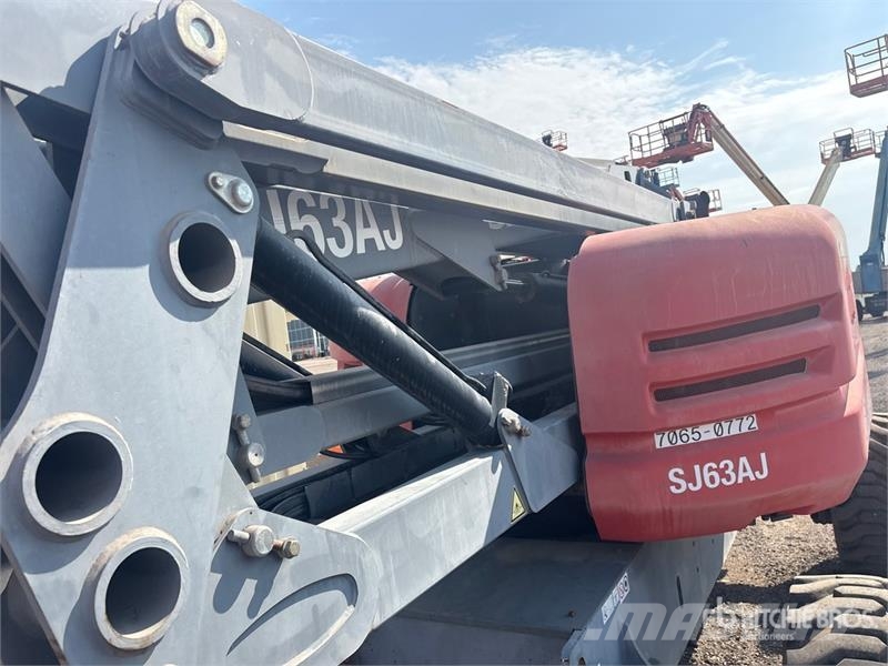 SkyJack SJ63AJ 4WD Diesel Articulating Boom Lift Zglobne dvižne ploščadi