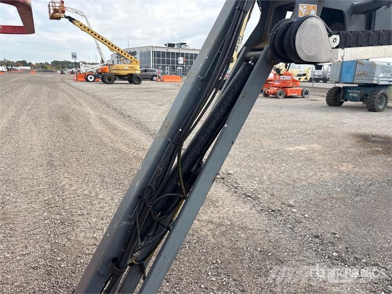 SkyJack SJ63AJ 4WD Diesel Articulating Boom Lift Articulated boom lifts