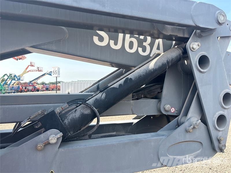 SkyJack SJ63AJ 4WD Diesel Articulating Boom Lift Zglobne dvižne ploščadi