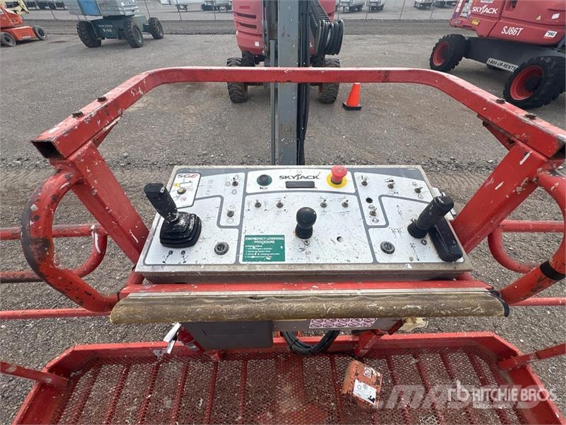 SkyJack SJ63AJ 4WD Diesel Articulating Boom Lift Articulated boom lifts