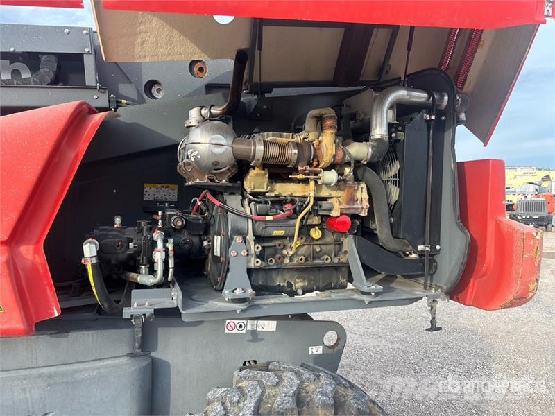 SkyJack SJ66T 4WD Diesel Telescopic Boom Lift Teleskooppipuominostimet