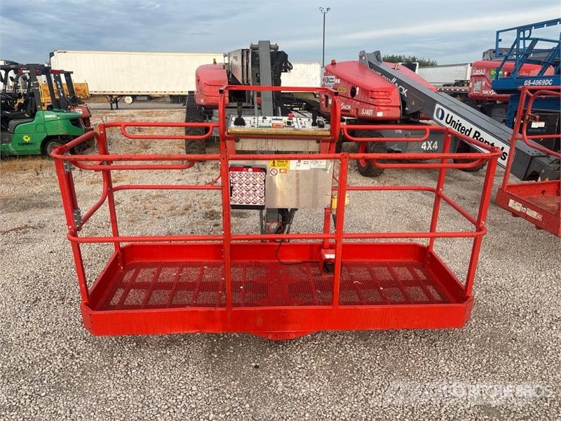 SkyJack SJ66T 4WD Diesel Telescopic Boom Lift Teleskooppipuominostimet