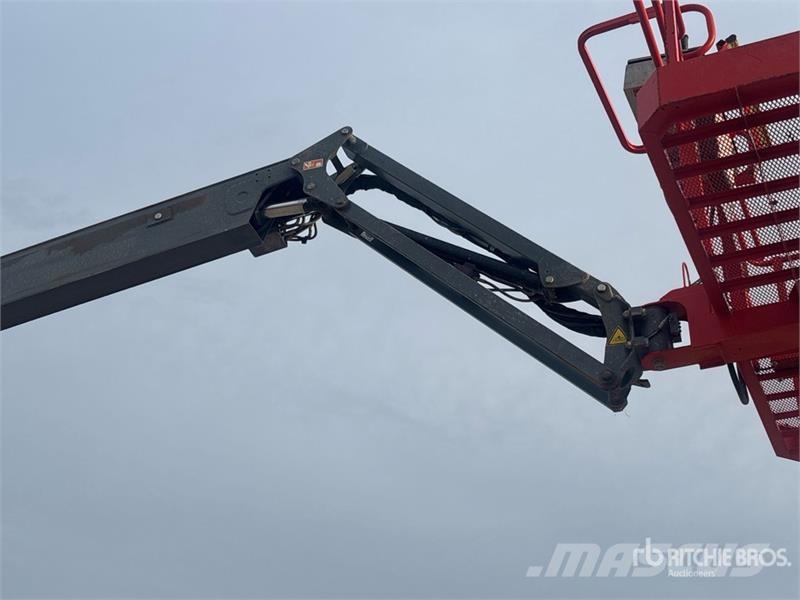SkyJack SJ66T 4WD Diesel Telescopic Boom Lift Teleskooppipuominostimet