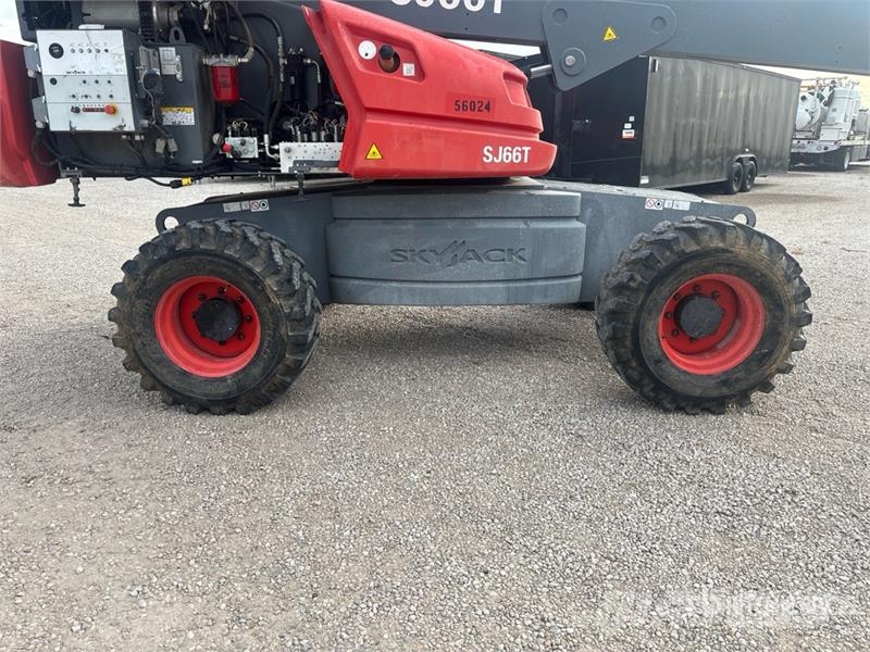 SkyJack SJ66T 4WD Diesel Telescopic Boom Lift Teleskooppipuominostimet