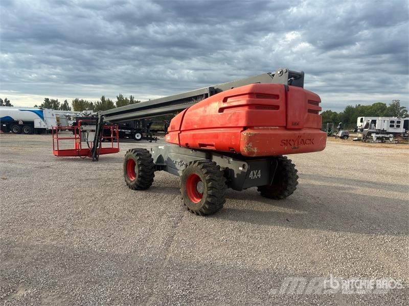 SkyJack SJ66T 4WD Diesel Telescopic Boom Lift Teleskooppipuominostimet